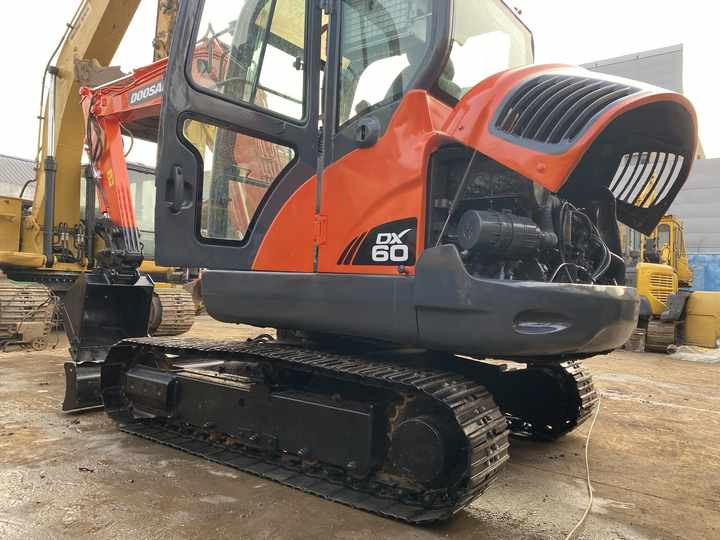 Used excavator Good Condition Low price doosan dx60 excavators machinery doosan dx60 dx80 dx75 dx225 - Excavadora de cadenas: foto 4 Used excavator Good Condition Low price doosan dx60 excavators machinery doosan dx60 dx80 dx75 dx225 - Excavadora de cadenas: foto 4
