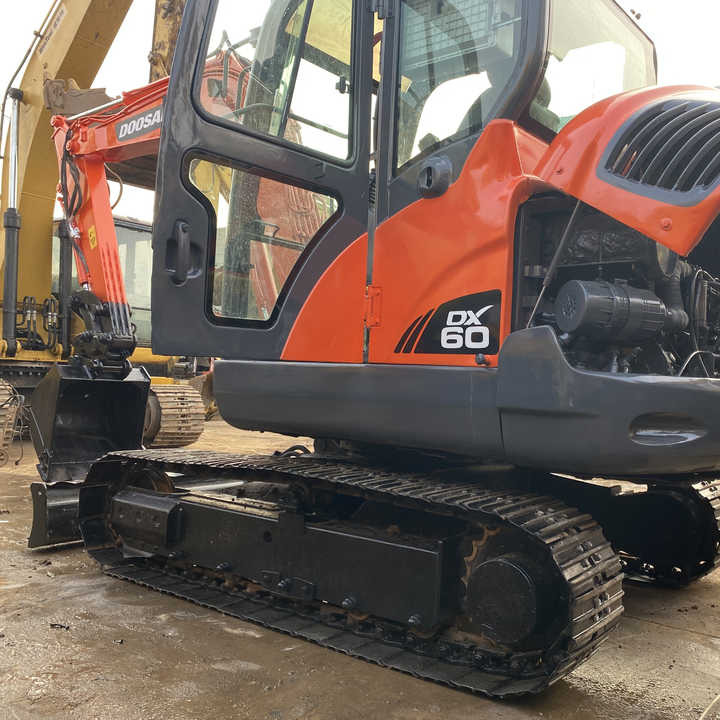 Used excavator doosan dx60 excavators machinery doosan dx60 dx80 dx75 dx225 Good Condition Low price - Excavadora de cadenas: foto 1 Used excavator doosan dx60 excavators machinery doosan dx60 dx80 dx75 dx225 Good Condition Low price - Excavadora de cadenas: foto 1