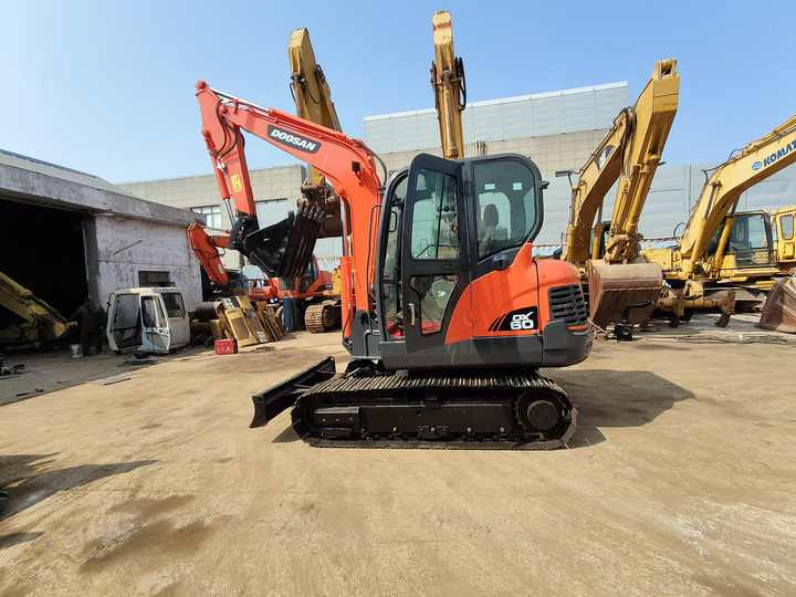 Used excavator doosan dx60  excavators machinery doosan dx60 dx80 dx75 dx225 dh60 dh60-7 excavator - Excavadora de cadenas: foto 4 Used excavator doosan dx60  excavators machinery doosan dx60 dx80 dx75 dx225 dh60 dh60-7 excavator - Excavadora de cadenas: foto 4