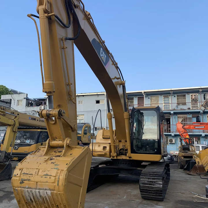 Hot used excavator cat 312 320c 320d 330 Japan used caterpillar excavator for sale - Excavadora de cadenas: foto 1 Hot used excavator cat 312 320c 320d 330 Japan used caterpillar excavator for sale - Excavadora de cadenas: foto 1