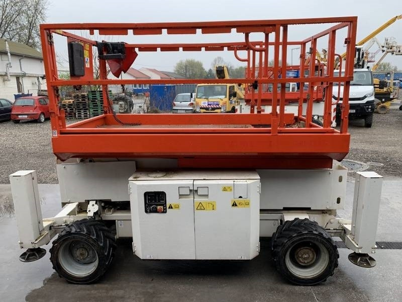 Genie GS-2669 - 10 m, 4x4, diesel - Plataforma de tijeras: foto 4 Genie GS-2669 - 10 m, 4x4, diesel - Plataforma de tijeras: foto 4