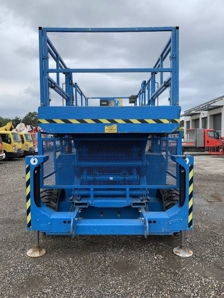 Genie GS4390 - 15,11m, diesel, 4x4 - Plataforma de tijeras: foto 3 Genie GS4390 - 15,11m, diesel, 4x4 - Plataforma de tijeras: foto 3