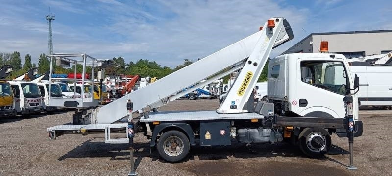 Nissan Cabstar Palfinger P260B - 25,6 m - 230 kg - Camión con plataforma elevadora: foto 4 Nissan Cabstar Palfinger P260B - 25,6 m - 230 kg - Camión con plataforma elevadora: foto 4