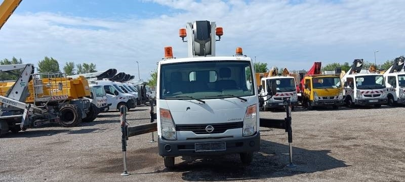 Nissan Cabstar Palfinger P260B - 25,6 m - 230 kg - Camión con plataforma elevadora: foto 3 Nissan Cabstar Palfinger P260B - 25,6 m - 230 kg - Camión con plataforma elevadora: foto 3