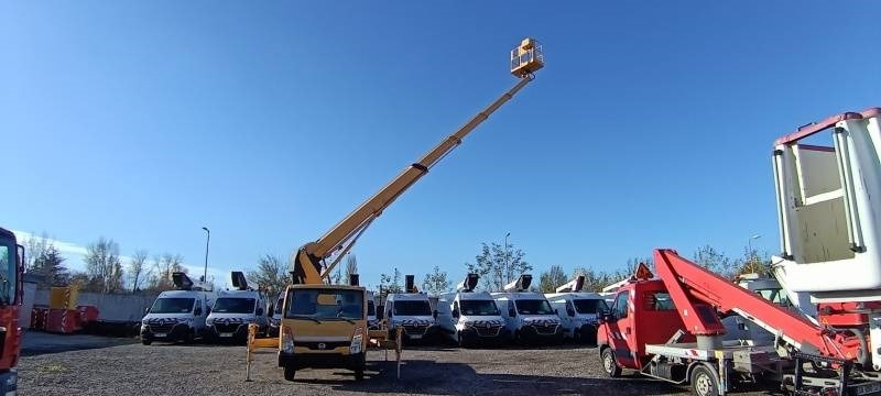 Camión con plataforma elevadora Nissan Cabstar Ruthmann TB270 - 27m - 230 kg: foto 11