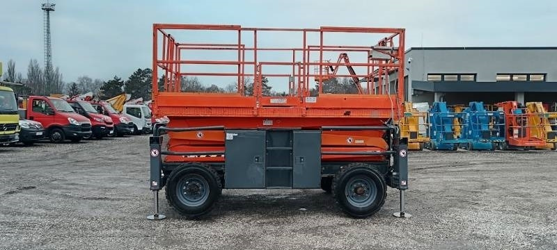 SkyJack SJ8831 - 11,27 m - 4x4 - Plataforma de tijeras: foto 5 SkyJack SJ8831 - 11,27 m - 4x4 - Plataforma de tijeras: foto 5