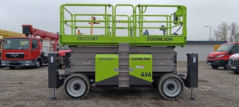 Zoomlion ZS1323RT - 15m, 4x4, diesel - Plataforma de tijeras: foto 5 Zoomlion ZS1323RT - 15m, 4x4, diesel - Plataforma de tijeras: foto 5