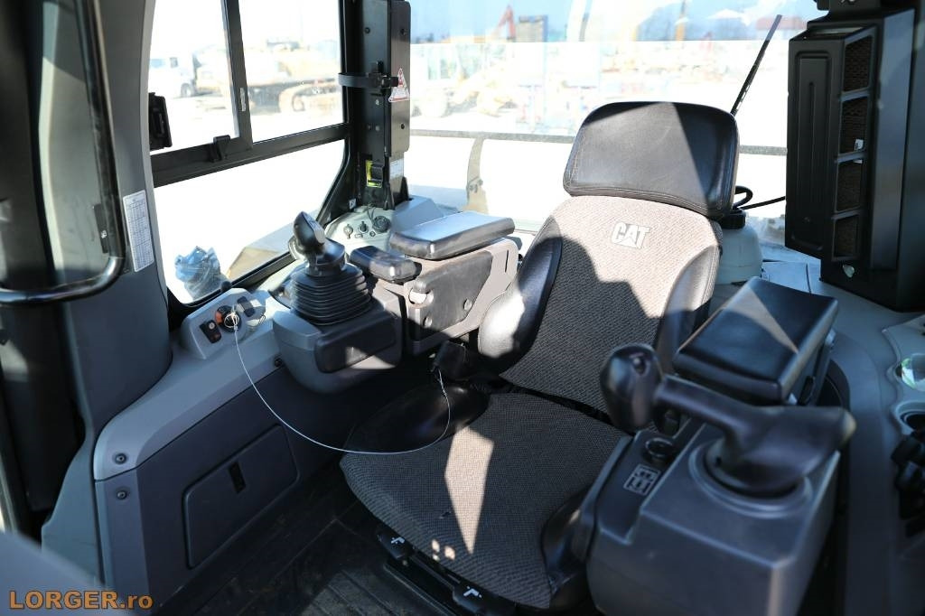 Bulldozer CAT D 7 E LGP: foto 21