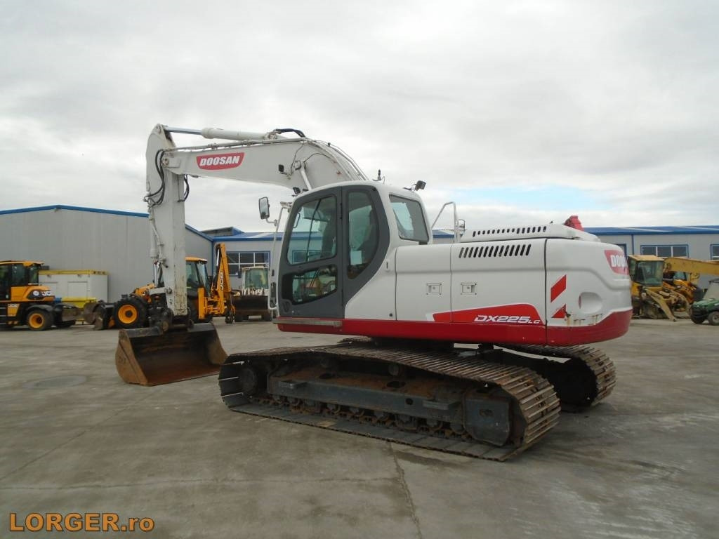 Doosan DX 225 LC with 18m long reach boom - Excavadora de cadenas: foto 3 Doosan DX 225 LC with 18m long reach boom - Excavadora de cadenas: foto 3