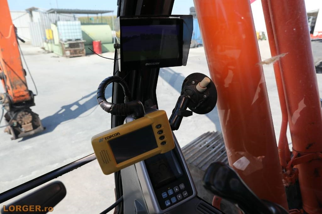 Excavadora Doosan (Etec) DX 300 - Long Reach Boom 14m + 3D GPS TOPCO: foto 17