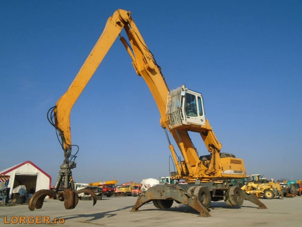 Liebherr A 934 B - Manipulador de materiales: foto 1 Liebherr A 934 B - Manipulador de materiales: foto 1