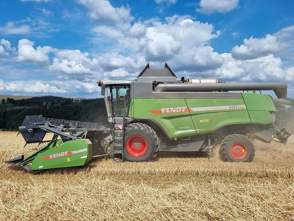 J.Reiff Sarl
Herr Stefan Neukirch - 77 Z.I in den - Cosechadora de granos: foto 3 J.Reiff Sarl
Herr Stefan Neukirch - 77 Z.I in den - Cosechadora de granos: foto 3