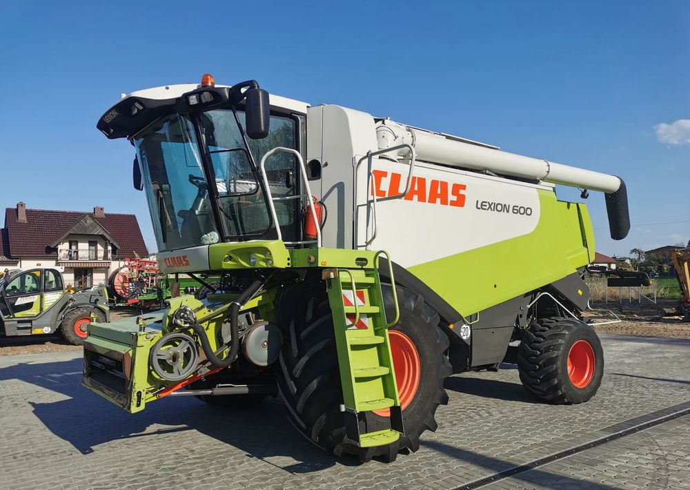 Cosechadora de granos Claas Lexion 600: foto 1