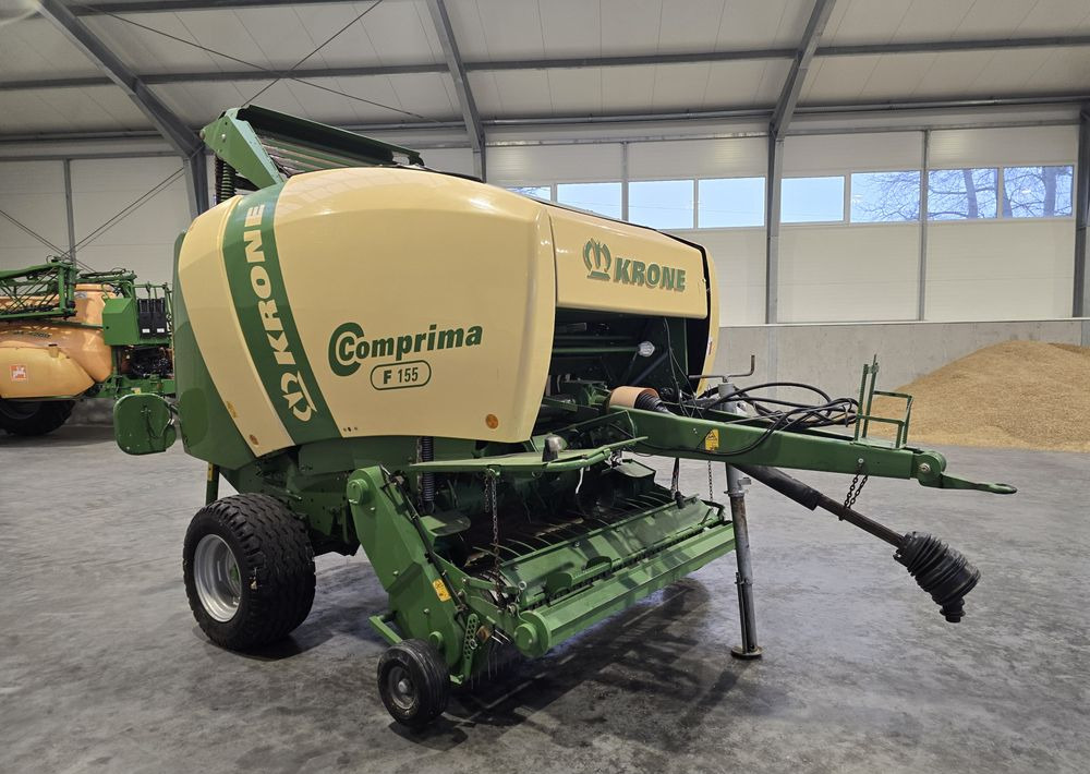 Krone Comprima F 155 - Rotoempacadora: foto 2 Krone Comprima F 155 - Rotoempacadora: foto 2