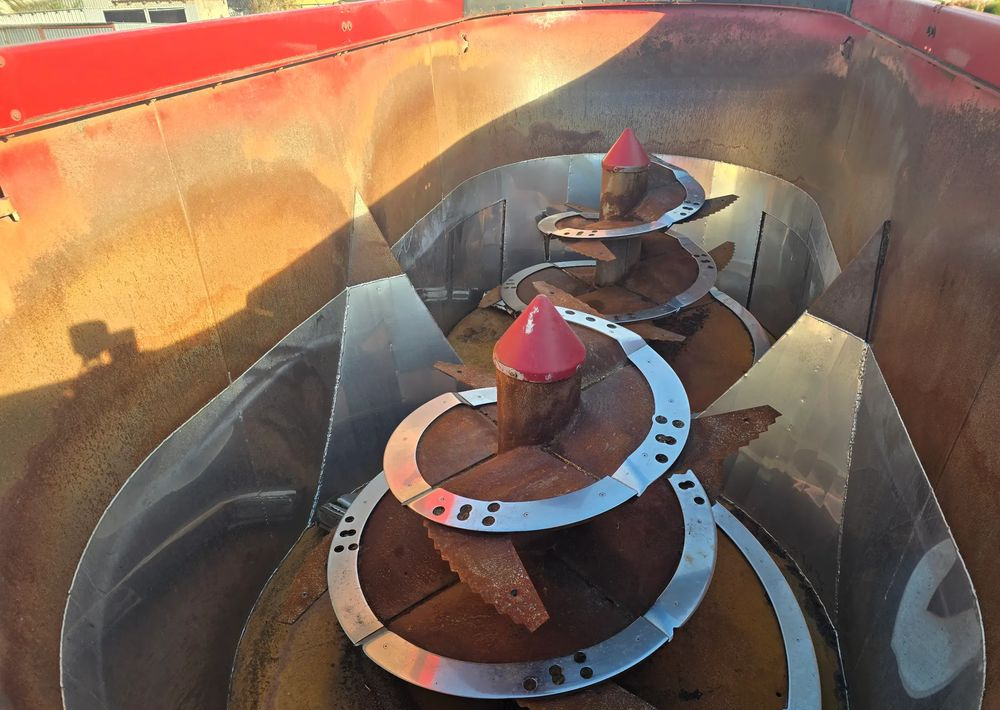 Strautmann Verti-Mix 2002SF Double - Maquinaria ganadera: foto 5 Strautmann Verti-Mix 2002SF Double - Maquinaria ganadera: foto 5