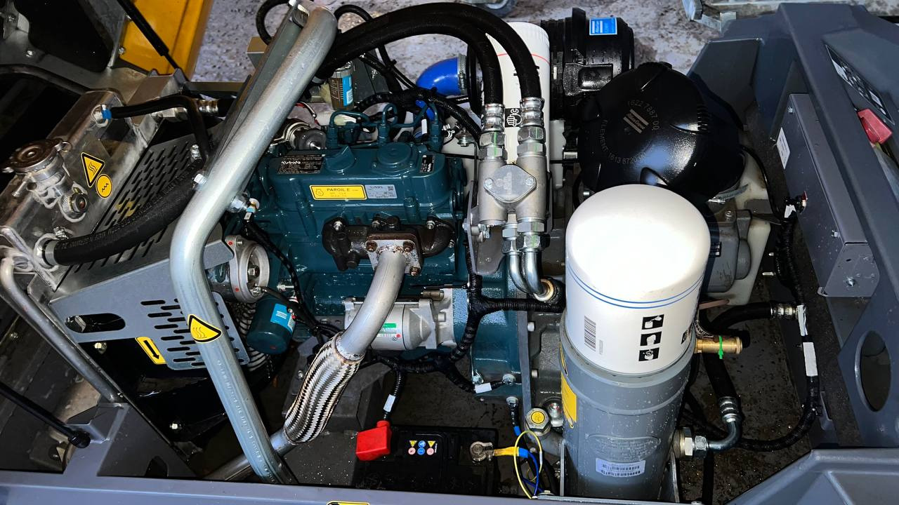 ATLAS Copco XAS48 - Compresor de aire: foto 2 ATLAS Copco XAS48 - Compresor de aire: foto 2