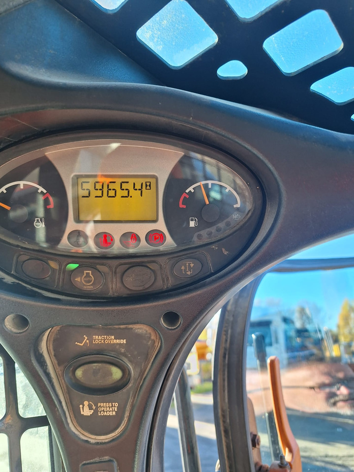 Bobcat S650 - Minicargadora: foto 3 Bobcat S650 - Minicargadora: foto 3