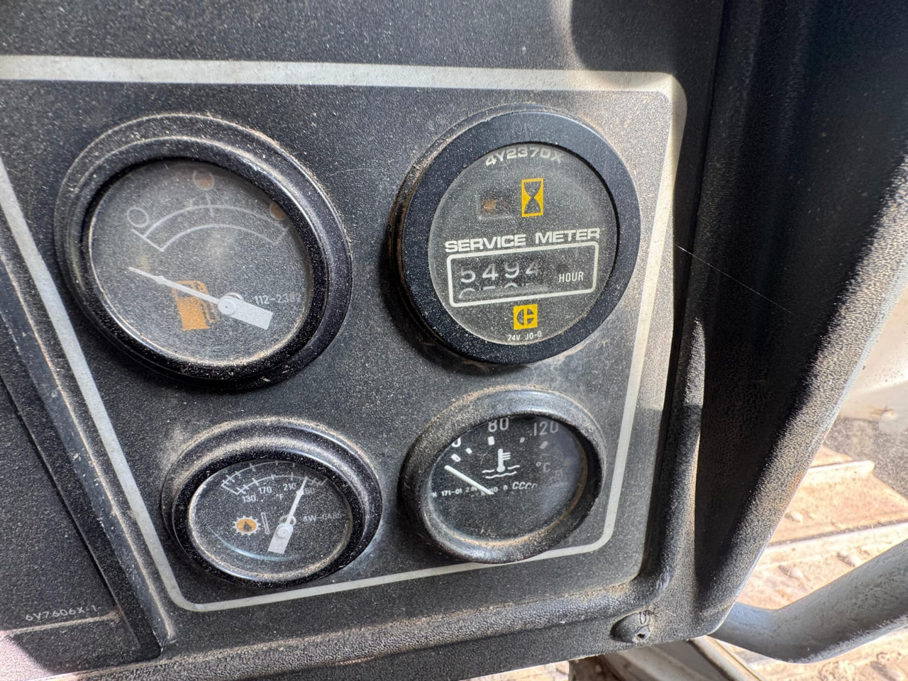 Bulldozer CATERPILLAR D4H LGP: foto 16