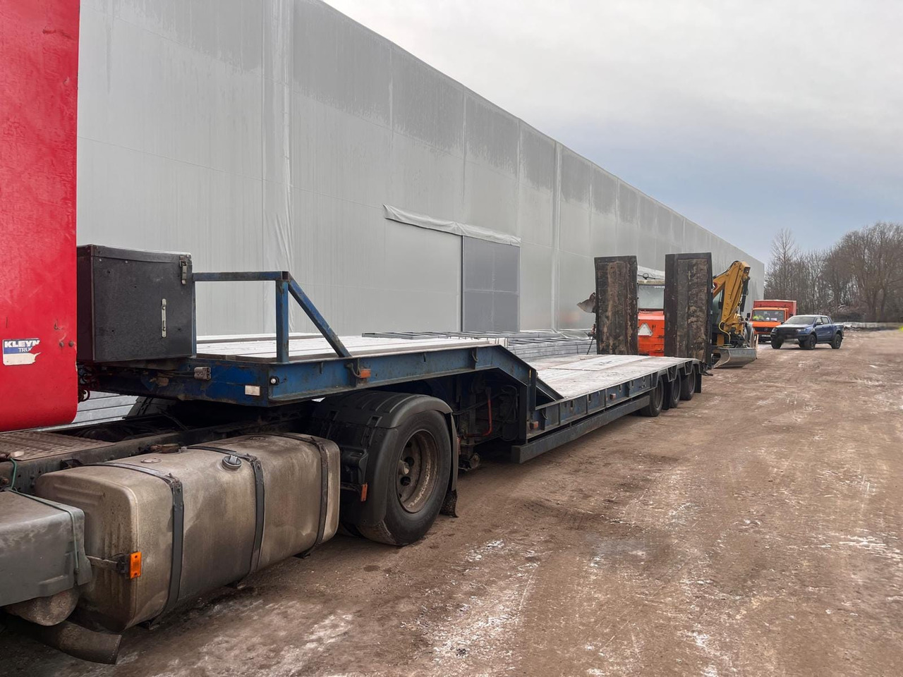 SCANIA R124 - Camión portavehículos: foto 2 SCANIA R124 - Camión portavehículos: foto 2