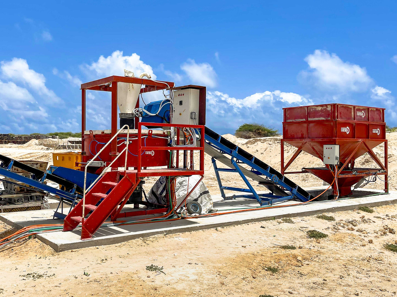 Fully Automatic Concrete Block Machine | PRS-1000 Bess Machine - Máquina bloquera: foto 2 Fully Automatic Concrete Block Machine | PRS-1000 Bess Machine - Máquina bloquera: foto 2