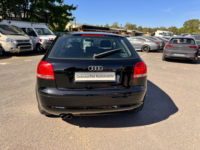 Audi A3 2.0 FSI Ambition S3 nur Export!! - Coche: foto 4 Audi A3 2.0 FSI Ambition S3 nur Export!! - Coche: foto 4
