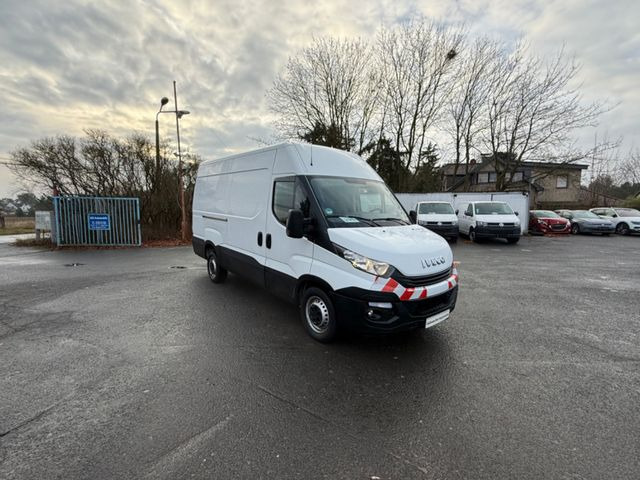 Iveco Daily Kasten HKa 35 S - Furgón: foto 2 Iveco Daily Kasten HKa 35 S - Furgón: foto 2