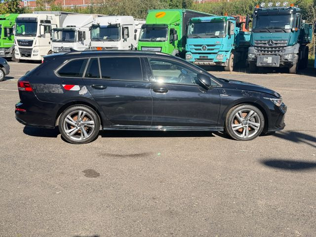 Volkswagen Golf VIII Variant R-Line Wasserschaden - Coche familiar: foto 5 Volkswagen Golf VIII Variant R-Line Wasserschaden - Coche familiar: foto 5