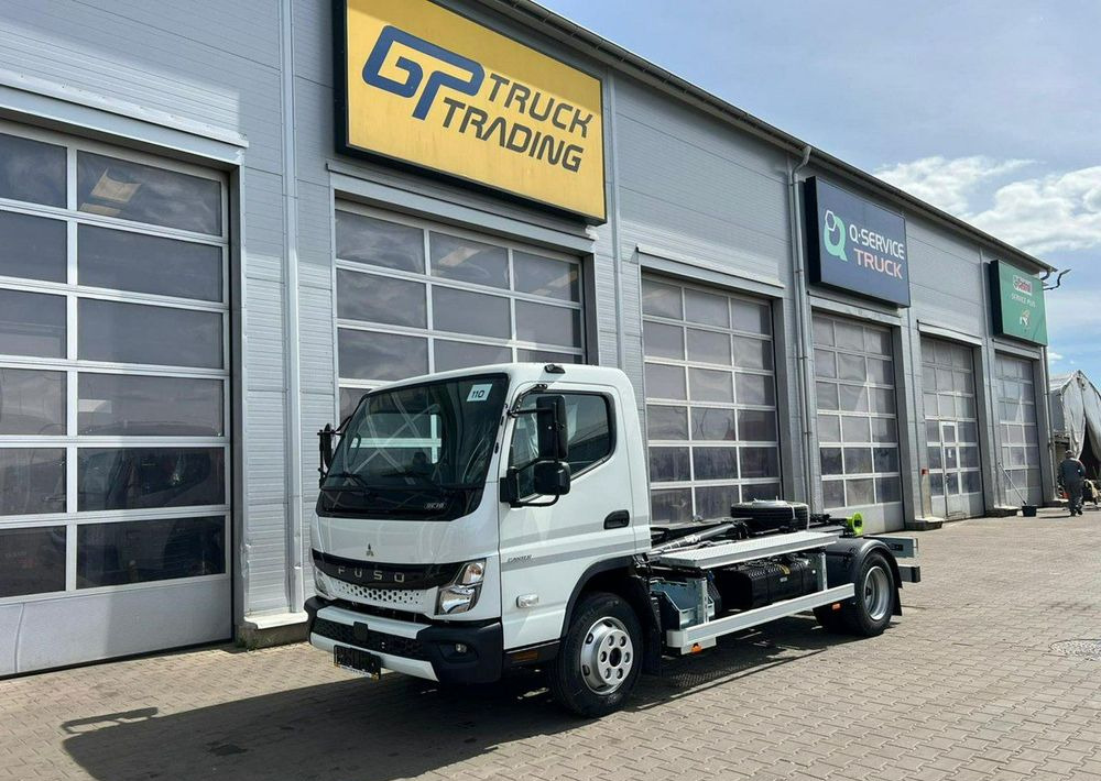 Mitsubishi Fuso - Camión multibasculante: foto 1 Mitsubishi Fuso - Camión multibasculante: foto 1