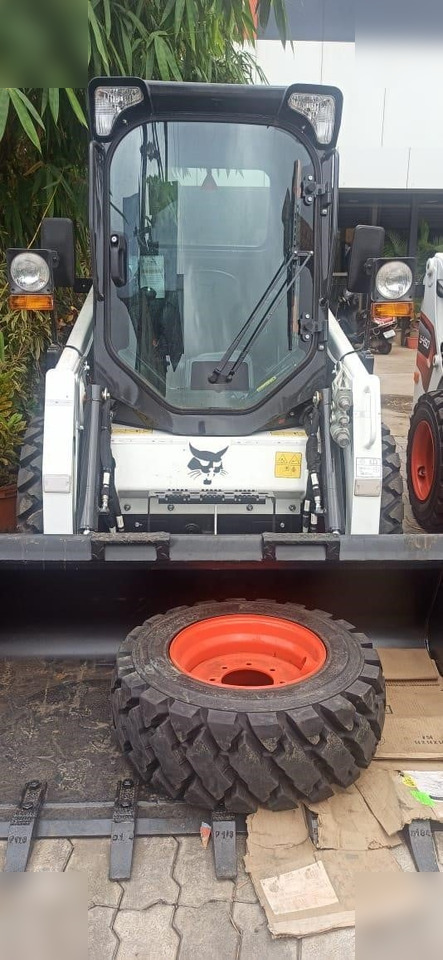 BOBCAT S450 - Minicargadora: foto 1 BOBCAT S450 - Minicargadora: foto 1