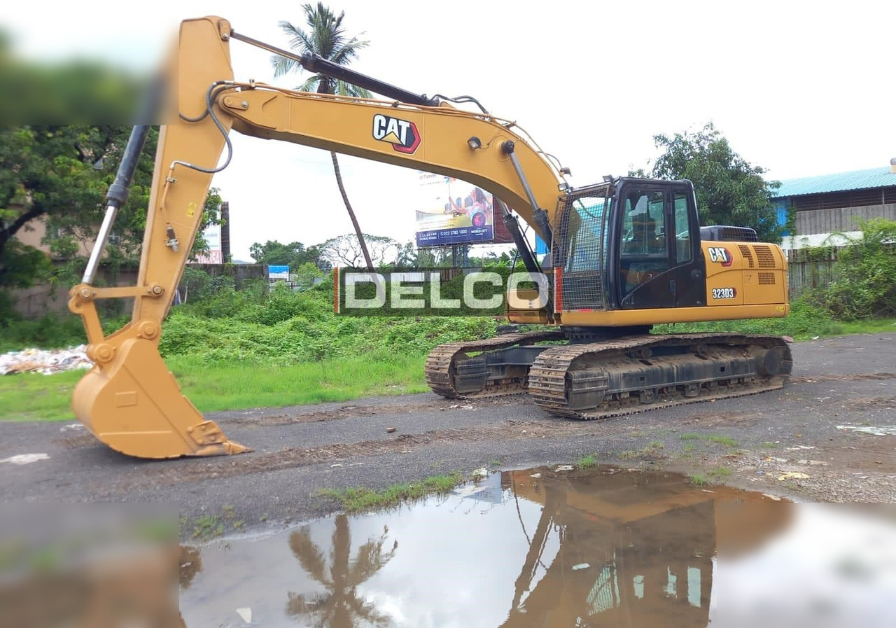 CATERPILLAR 323D3 - Excavadora de cadenas: foto 3 CATERPILLAR 323D3 - Excavadora de cadenas: foto 3