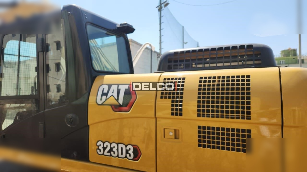 CATERPILLAR 323D3 - Excavadora de cadenas: foto 5 CATERPILLAR 323D3 - Excavadora de cadenas: foto 5