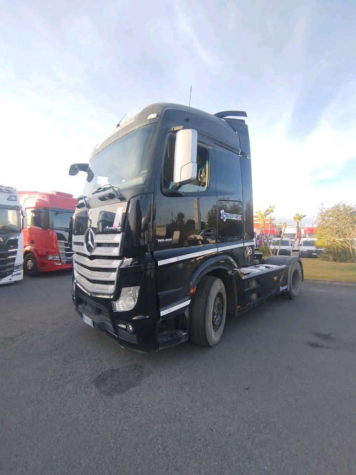 Mercedes Actros 1848 - Cabeza tractora: foto 2 Mercedes Actros 1848 - Cabeza tractora: foto 2