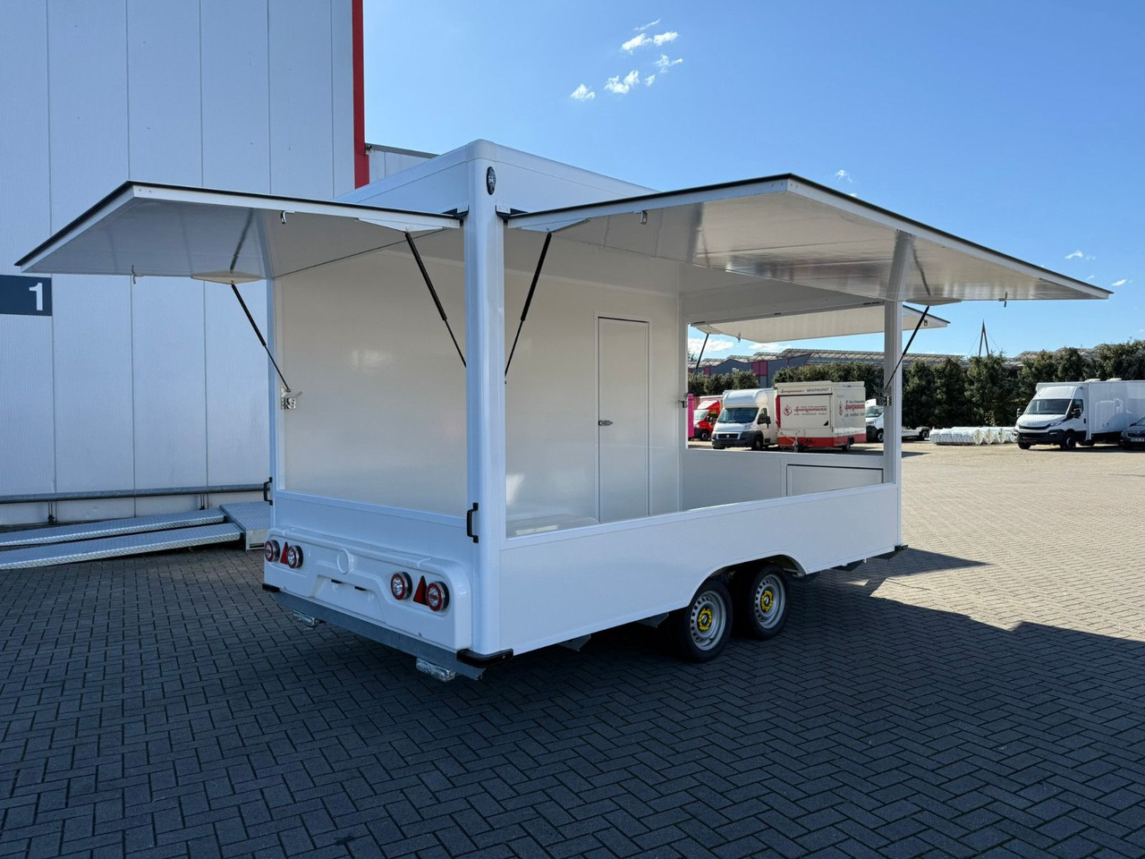 Esselmann Karello 4.2i Verkaufsanhänger Imbiss - Remolque venta ambulante: foto 4 Esselmann Karello 4.2i Verkaufsanhänger Imbiss - Remolque venta ambulante: foto 4