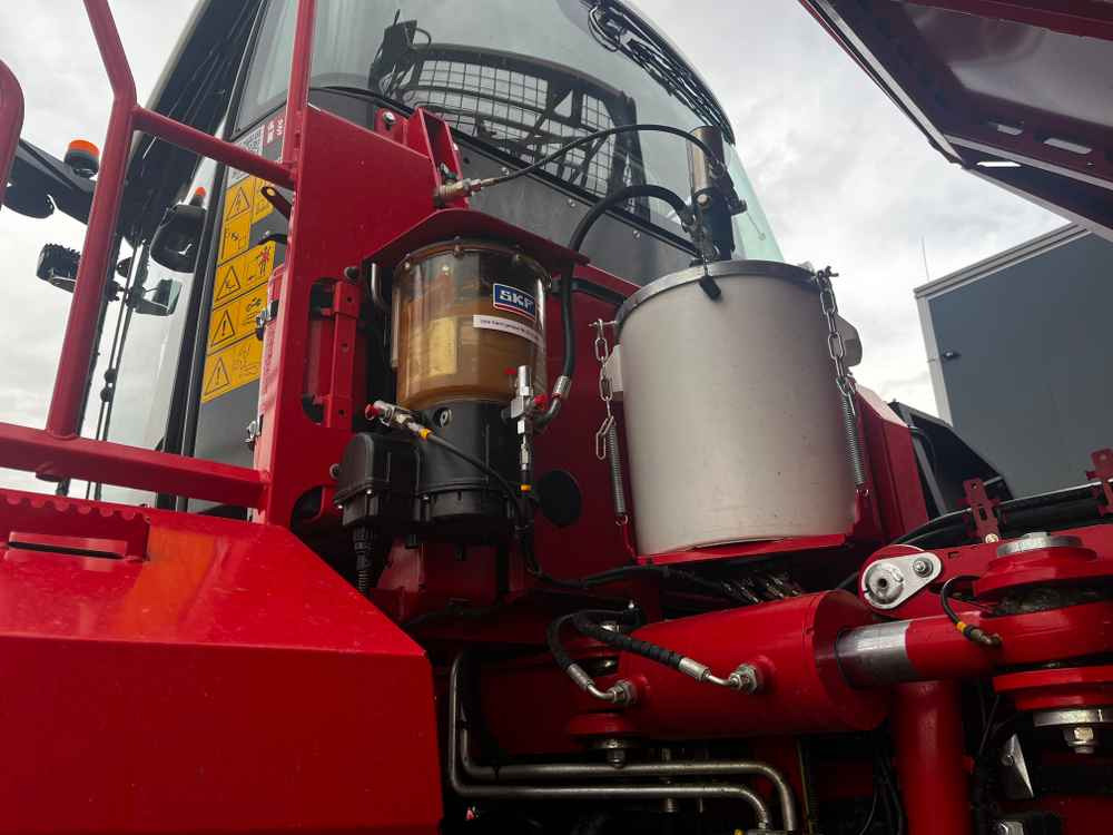 Grimme REXOR 6300 Platinum - Equipo para trabajo del suelo: foto 2 Grimme REXOR 6300 Platinum - Equipo para trabajo del suelo: foto 2
