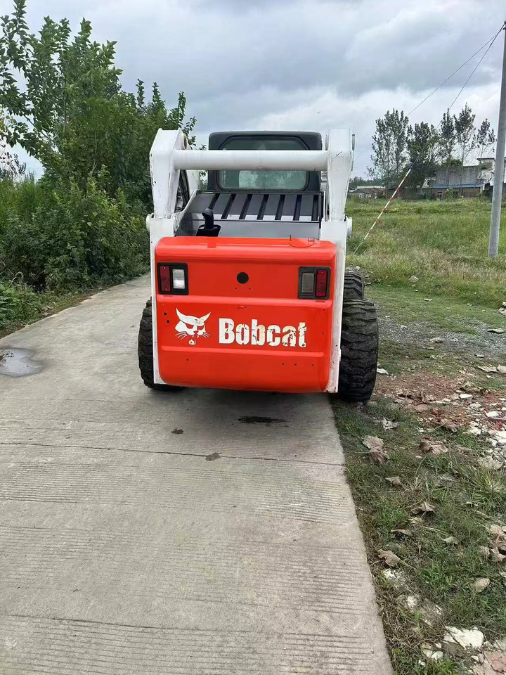 Bobcat S300 - Minicargadora: foto 5 Bobcat S300 - Minicargadora: foto 5