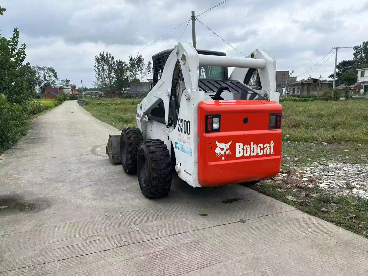 Bobcat S300 - Minicargadora: foto 3 Bobcat S300 - Minicargadora: foto 3