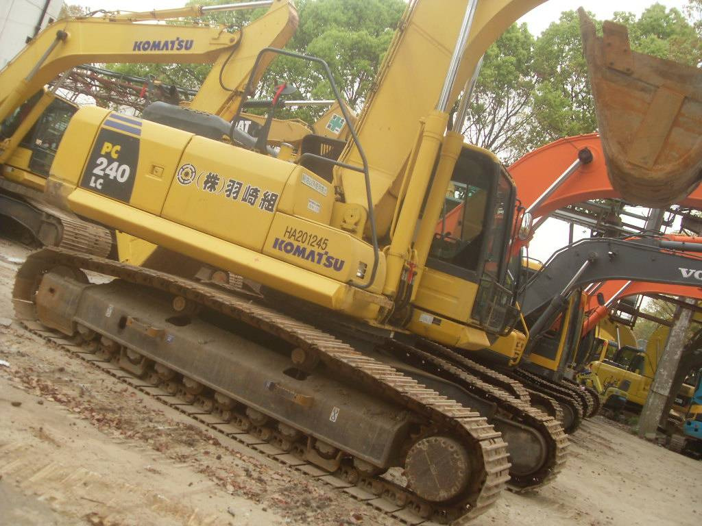 Komatsu PC240 - Excavadora de cadenas: foto 1 Komatsu PC240 - Excavadora de cadenas: foto 1