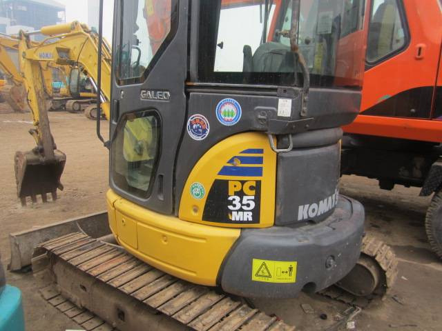 Komatsu PC35 - Miniexcavadora: foto 1 Komatsu PC35 - Miniexcavadora: foto 1