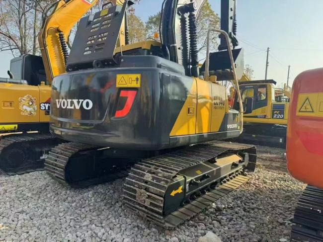 Volvo EC140 - Excavadora de cadenas: foto 1 Volvo EC140 - Excavadora de cadenas: foto 1