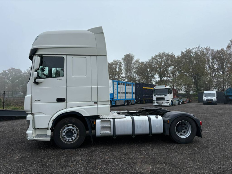 DAF XF 106.530 retarder 2 tanks, NL truck - Cabeza tractora: foto 4 DAF XF 106.530 retarder 2 tanks, NL truck - Cabeza tractora: foto 4