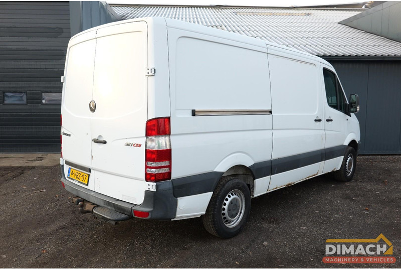 Mercedes-Benz 906 KA 35 Sprinter 313 - Euro 4 - L2H2 - trekhaak - airco - NL auto - Furgón: foto 2 Mercedes-Benz 906 KA 35 Sprinter 313 - Euro 4 - L2H2 - trekhaak - airco - NL auto - Furgón: foto 2