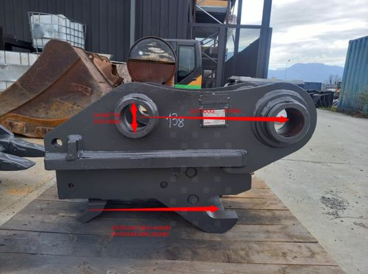 Attache hydraulique et godet 900 mm renforcé - Cazo: foto 1 Attache hydraulique et godet 900 mm renforcé - Cazo: foto 1
