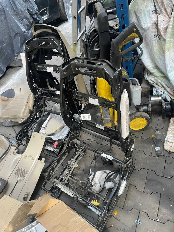Fotele do Mercedes W 207 kabrio - Asiento para Coche: foto 1 Fotele do Mercedes W 207 kabrio - Asiento para Coche: foto 1