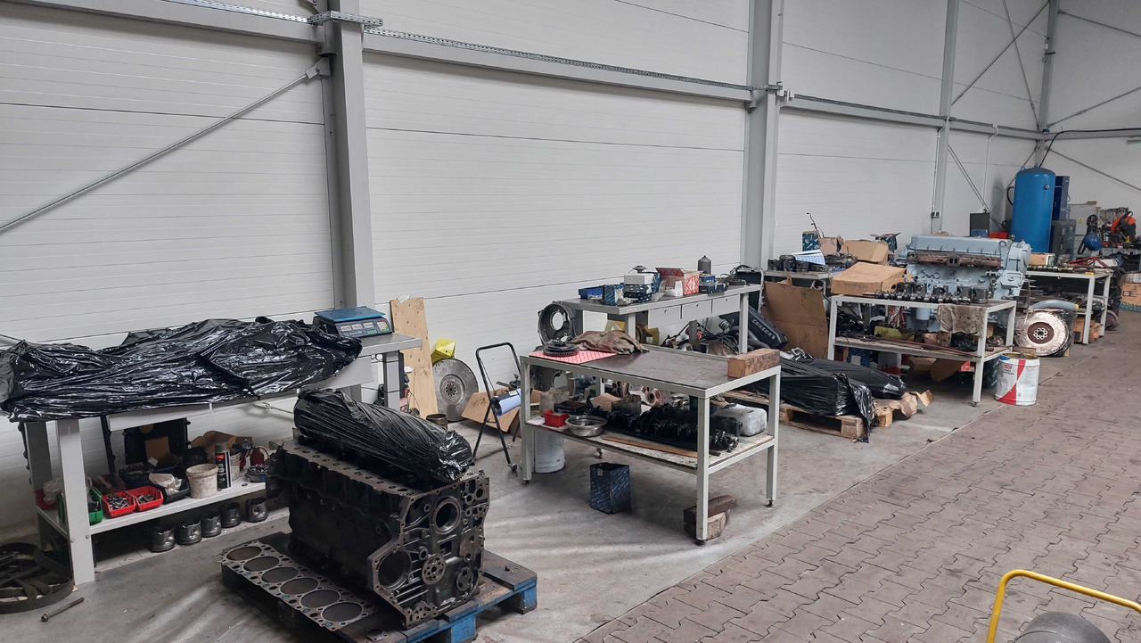 Regeneracja Naprawa Silnik MAN D08 D20 D2676 D38 D28 LF01-49 LF50-69 - Kit de reparación de motores para Camión: foto 1 Regeneracja Naprawa Silnik MAN D08 D20 D2676 D38 D28 LF01-49 LF50-69 - Kit de reparación de motores para Camión: foto 1