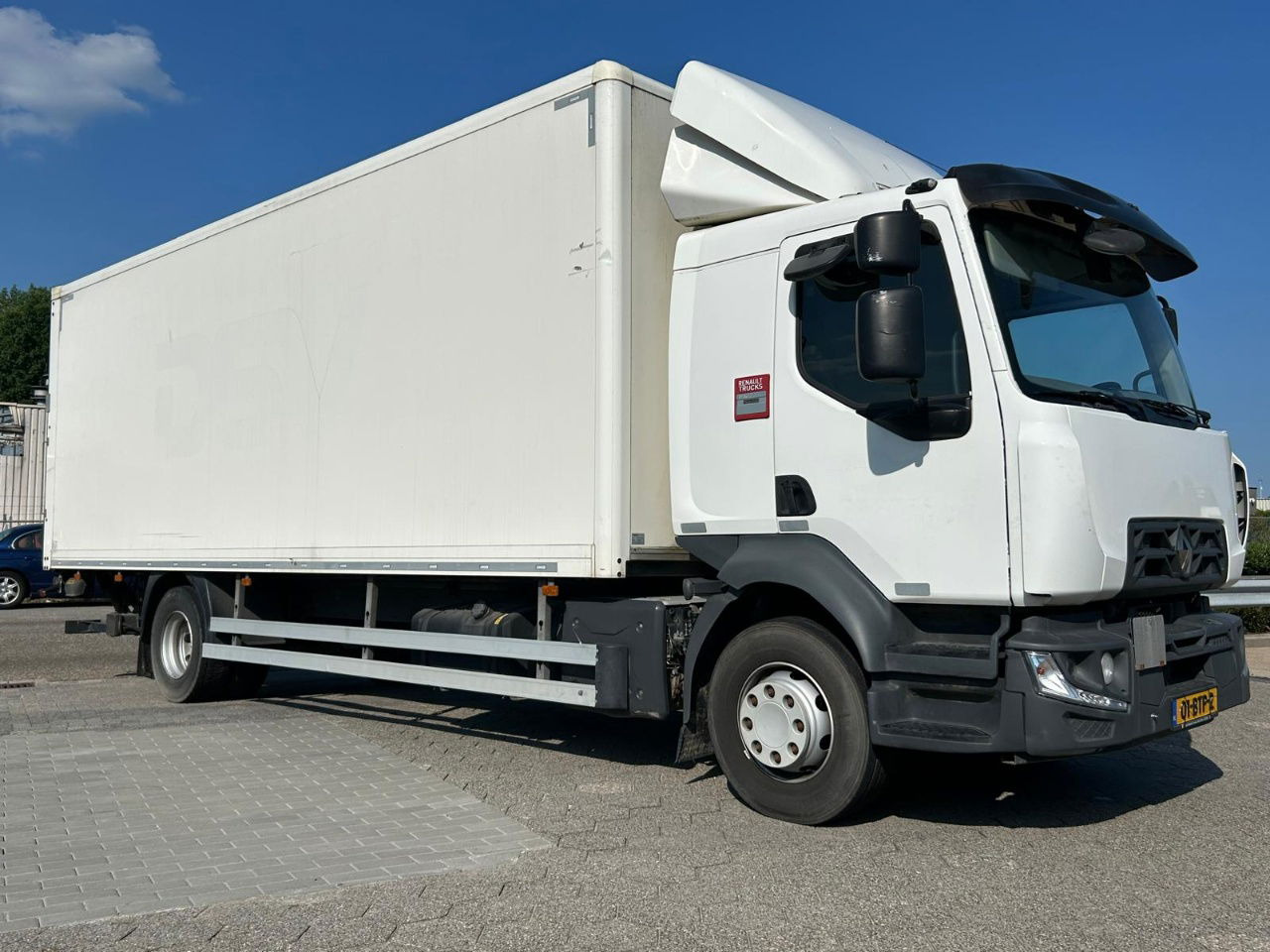 Renault D / bj. 2019 / APK / 16t - Camión caja cerrada: foto 4 Renault D / bj. 2019 / APK / 16t - Camión caja cerrada: foto 4
