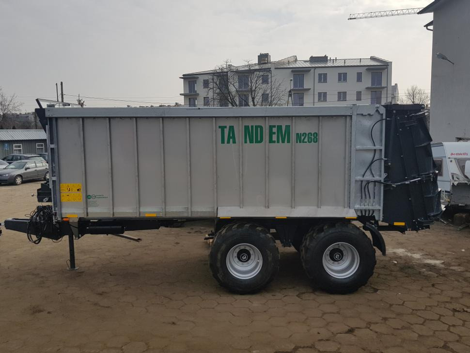 Esparcidor de estiércol Auto-Agro Miststreuer / Manure spreader / Epandeur à fumier / Rimorchio spandiconcime / Разбрасыватель органических удобрений / Rozrzutnik obornika Tandem N268: foto 22