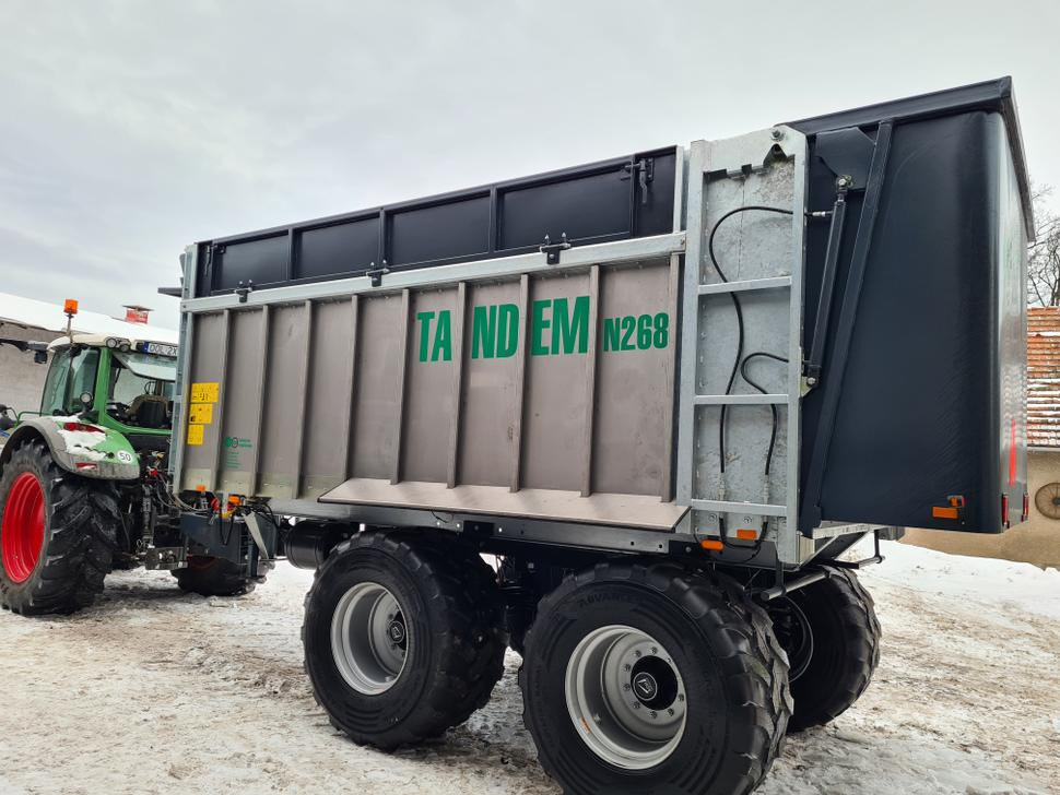 Esparcidor de estiércol Auto-Agro Miststreuer / Manure spreader / Epandeur à fumier / Rimorchio spandiconcime / Разбрасыватель органических удобрений / Rozrzutnik obornika Tandem N268: foto 24