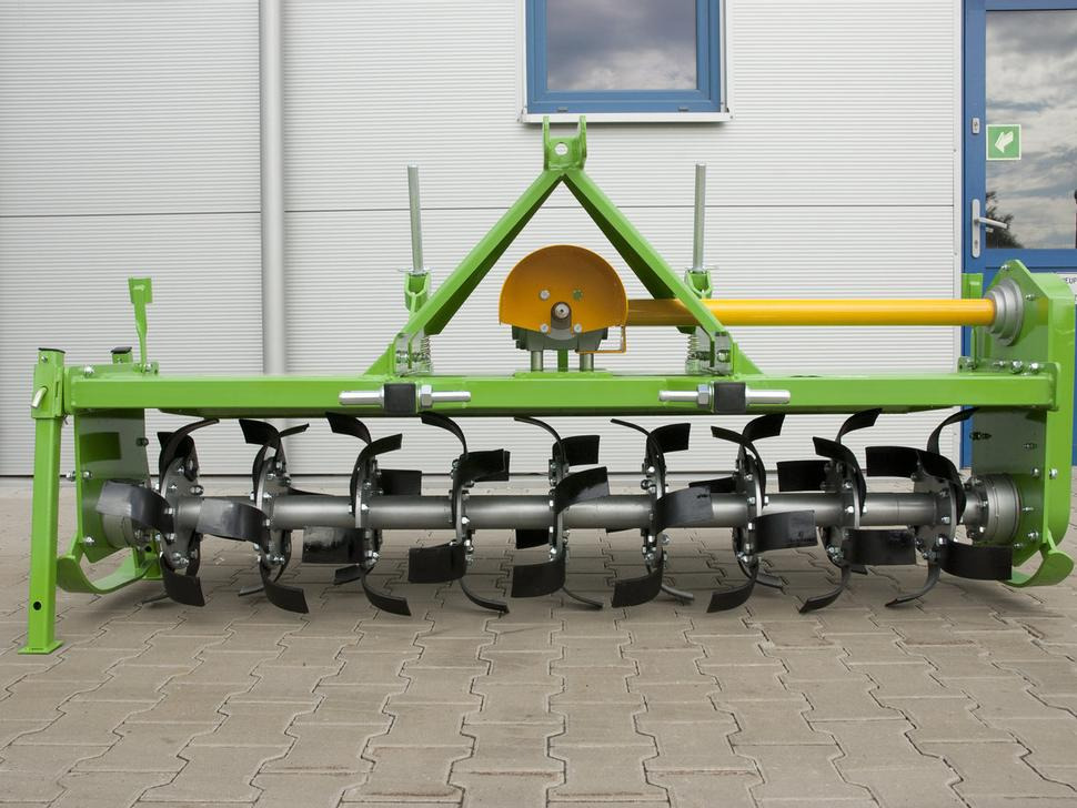 Bomet Bodenfräsen / Rotary tiller / Rotavator / Vangatrice / Rastrillo / Культиватор / Glebogryzarka 2 m - Rotocultivador: foto 1 Bomet Bodenfräsen / Rotary tiller / Rotavator / Vangatrice / Rastrillo / Культиватор / Glebogryzarka 2 m - Rotocultivador: foto 1