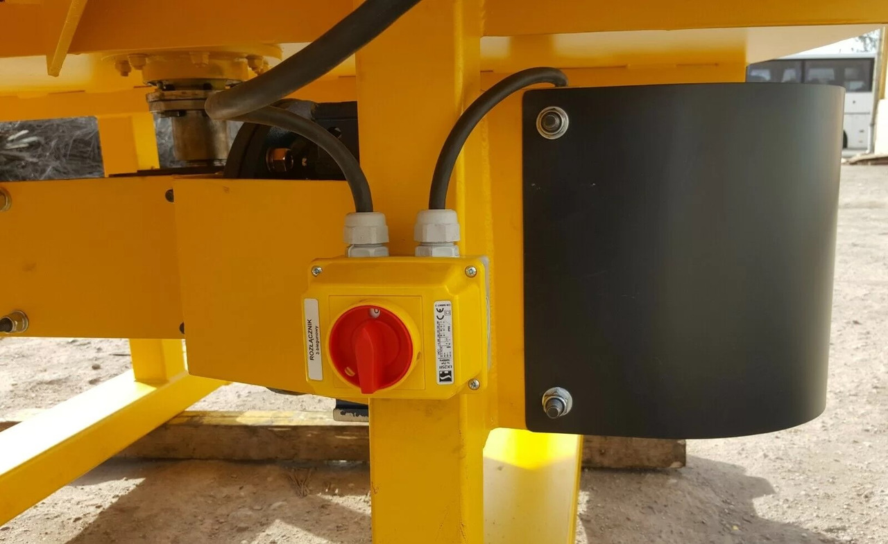 DC Betonmischer / Electric concrete mixer / Malaxeur à béton électrique / Betoniera / Бетономешалка с электроприводом / Betoniarka elektryczna 1000 l - Planta de hormigón: foto 4 DC Betonmischer / Electric concrete mixer / Malaxeur à béton électrique / Betoniera / Бетономешалка с электроприводом / Betoniarka elektryczna 1000 l - Planta de hormigón: foto 4