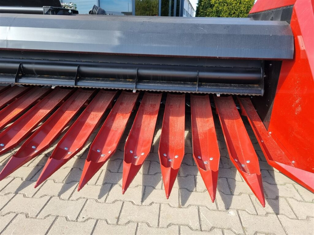 Lupus Sonnenblummenvorsatz / Sunflower harvester / Coupe à tournesol / Сosechadora / Macchina per la raccolta dei girasoli / Жатка для подсолнечника / Przystawka do słonecznika 6,5 m - Cabezal de girasol: foto 2 Lupus Sonnenblummenvorsatz / Sunflower harvester / Coupe à tournesol / Сosechadora / Macchina per la raccolta dei girasoli / Жатка для подсолнечника / Przystawka do słonecznika 6,5 m - Cabezal de girasol: foto 2